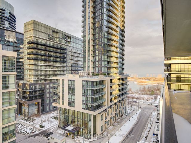 703 - 70 Annie Craig Dr