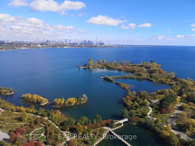 2808 - 20 Shore Breeze Dr