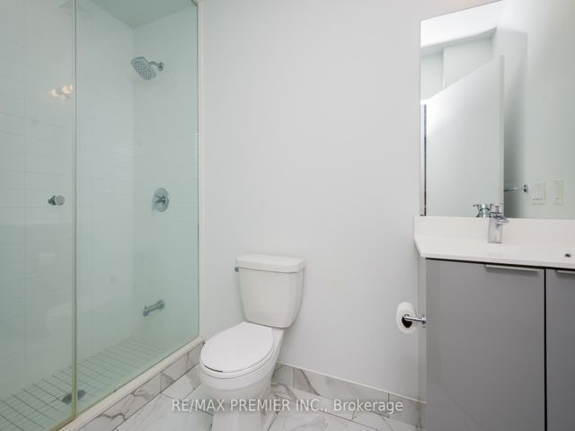LPH02B - 20 Shore Breeze Dr