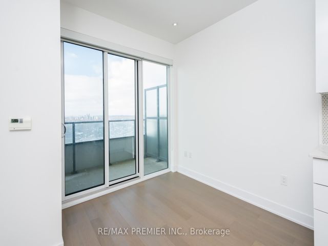 LPH02B - 20 Shore Breeze Dr