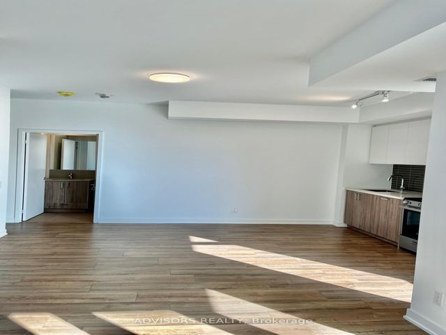 821 - 1787 St Clair Ave W