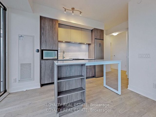 2602 - 70 Annie Craig Dr
