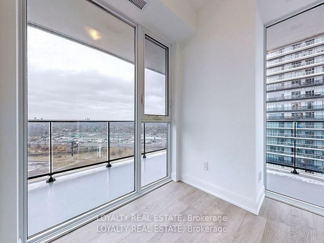 2602 - 70 Annie Craig Dr