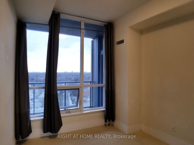 1506 - 15 Viking Lane
