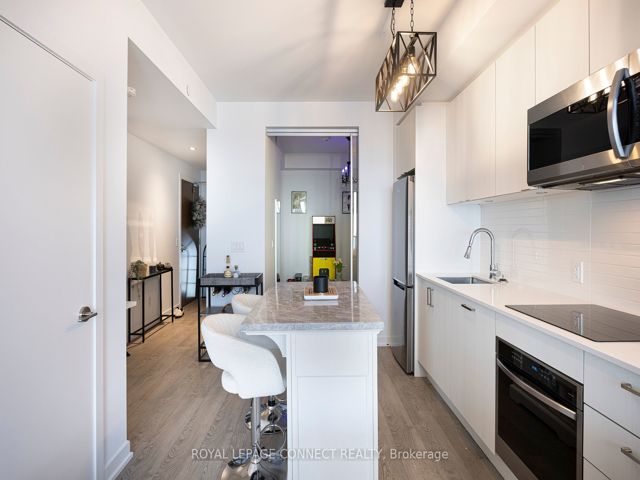 2209 - 1926 Lake Shore Blvd W