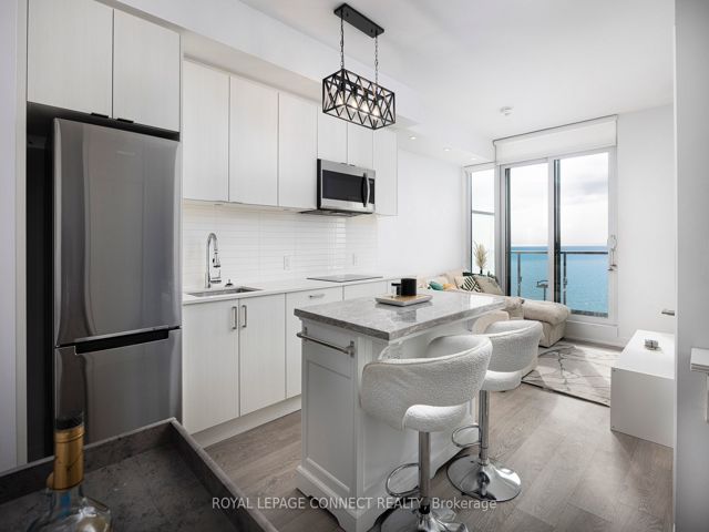2209 - 1926 Lake Shore Blvd W