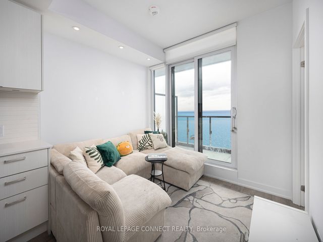 2209 - 1926 Lake Shore Blvd W
