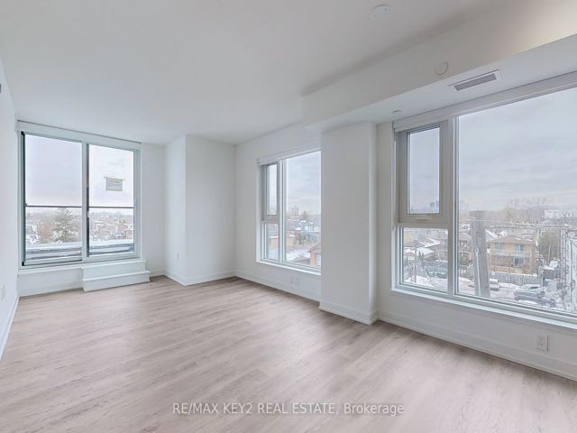 425 - 556 Marlee Ave