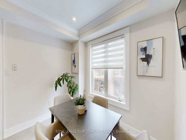 4 - 19 West Deane Park Dr