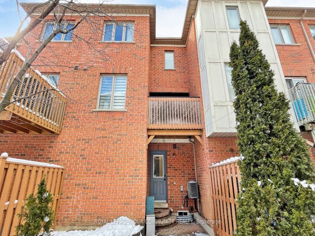 4 - 19 West Deane Park Dr