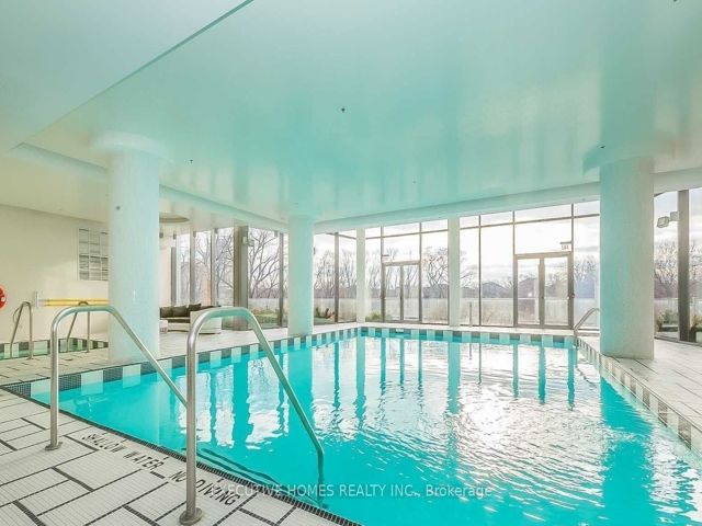 1710 - 90 Park Lawn Rd