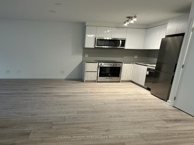 337 - 3100 Keele St