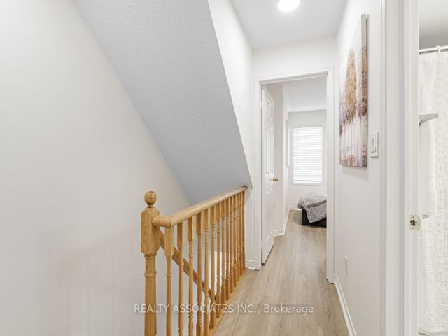 26 - 31 Foundry Ave