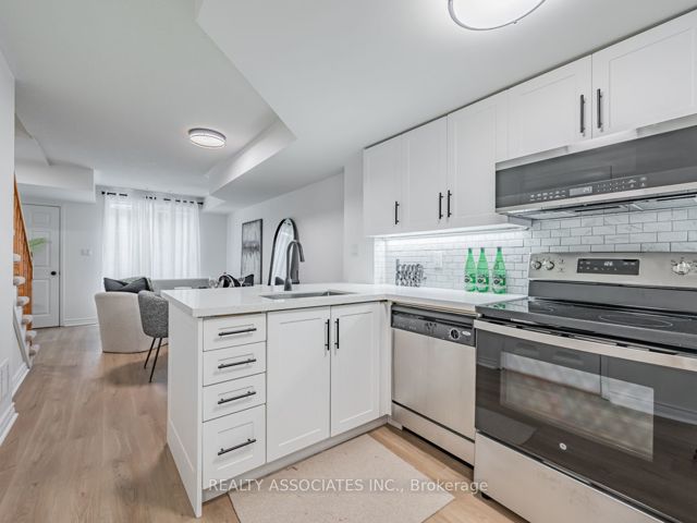 26 - 31 Foundry Ave