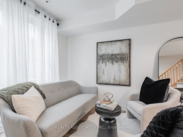 26 - 31 Foundry Ave