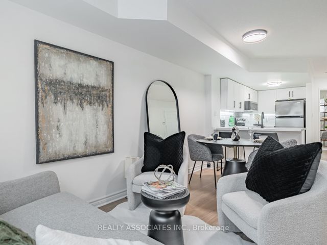26 - 31 Foundry Ave