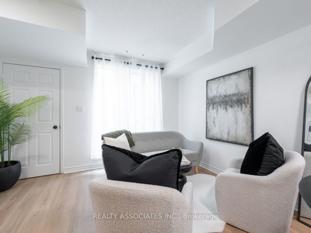 26 - 31 Foundry Ave