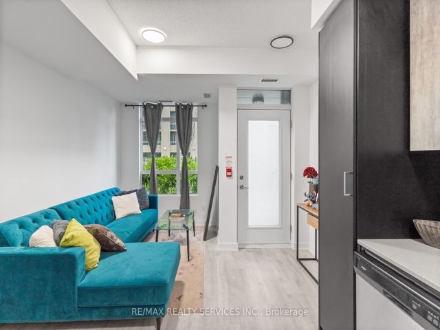 115 - 251 Manitoba St