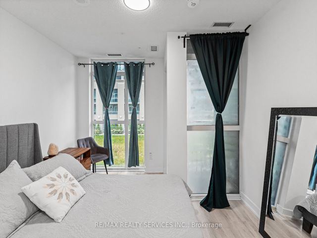 115 - 251 Manitoba St