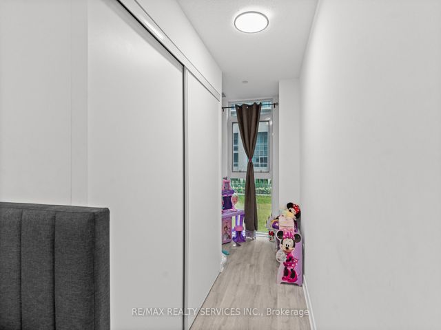 115 - 251 Manitoba St