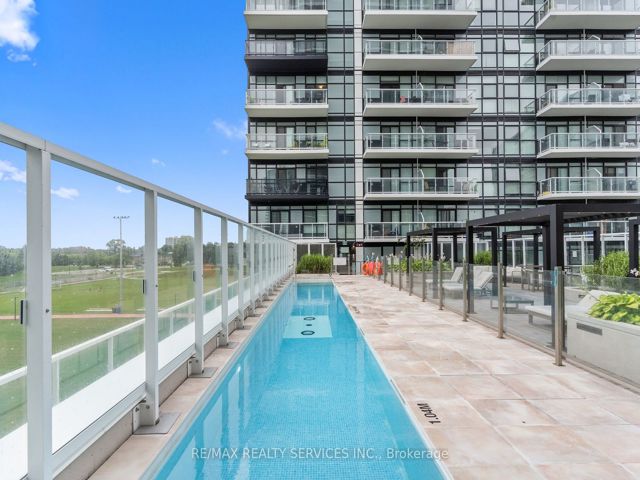 115 - 251 Manitoba St
