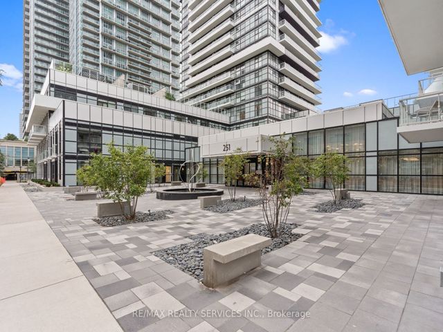 115 - 251 Manitoba St