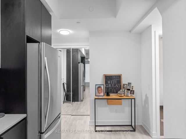 115 - 251 Manitoba St