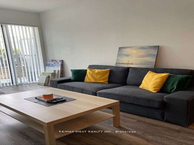 524 - 30 Shore Breeze Rd