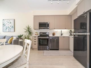 605 - 15 Zorra St