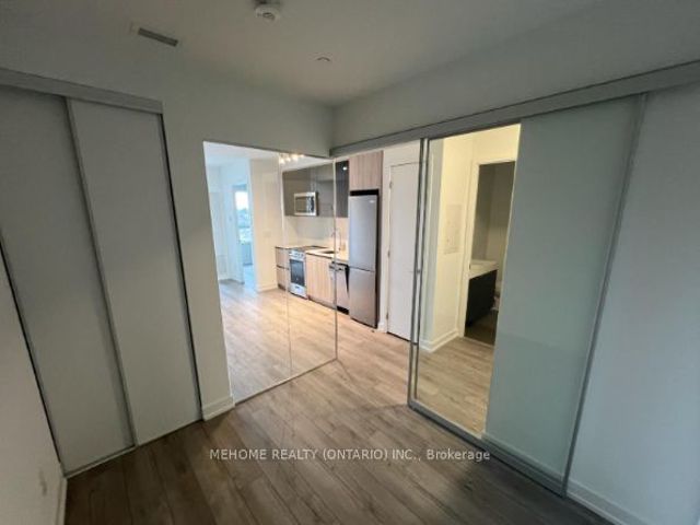 1124 - 3100 Keele St