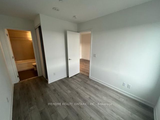 1124 - 3100 Keele St