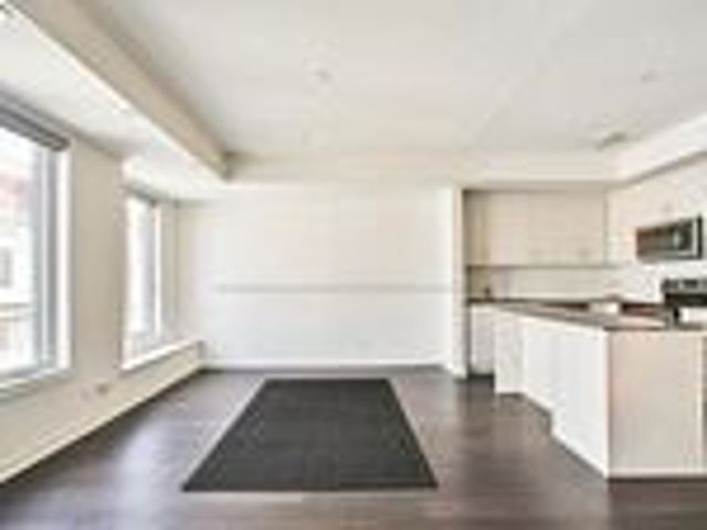 TH 4 - 70 Eastwood Park Gdns