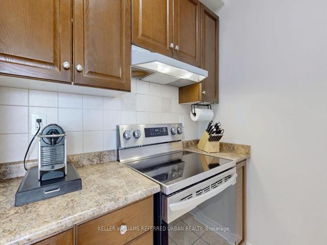 214 - 1415 Lawrence Ave W