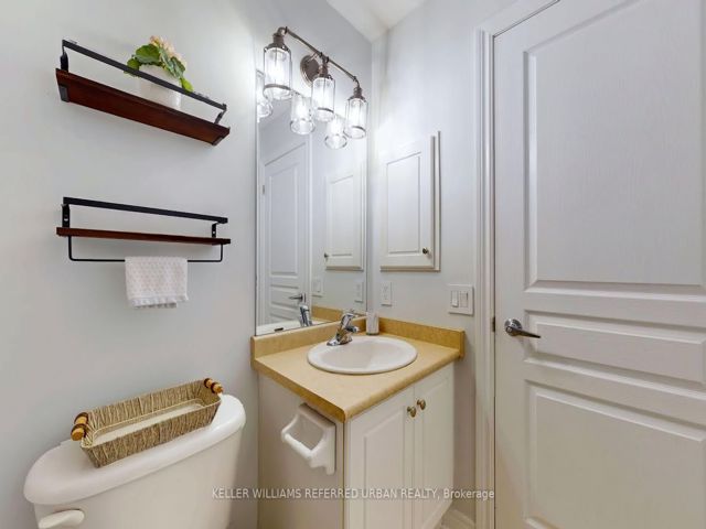 214 - 1415 Lawrence Ave W