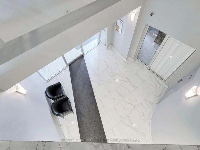 214 - 1415 Lawrence Ave W