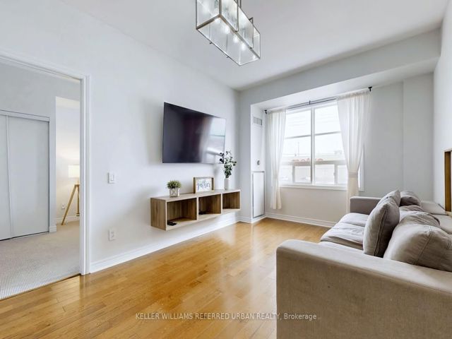 214 - 1415 Lawrence Ave W