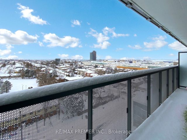 1217 - 160 Flemington Rd