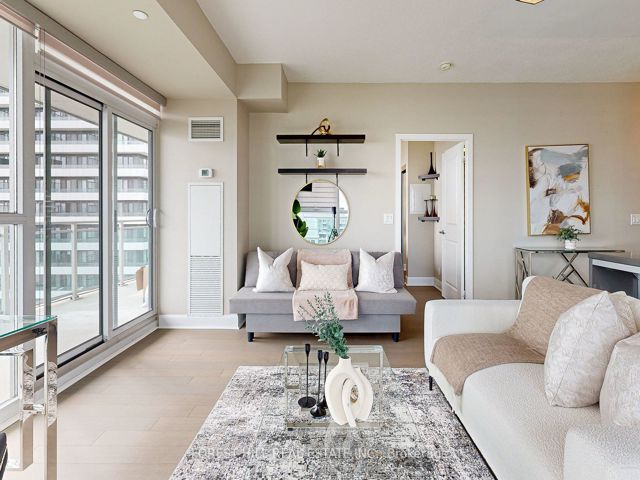 1909 - 33 Shore Breeze Dr
