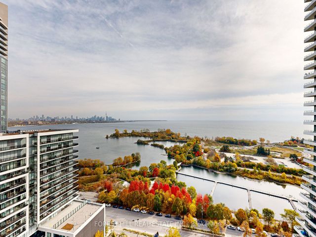 1909 - 33 Shore Breeze Dr