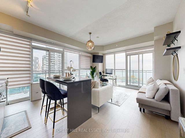 1909 - 33 Shore Breeze Dr
