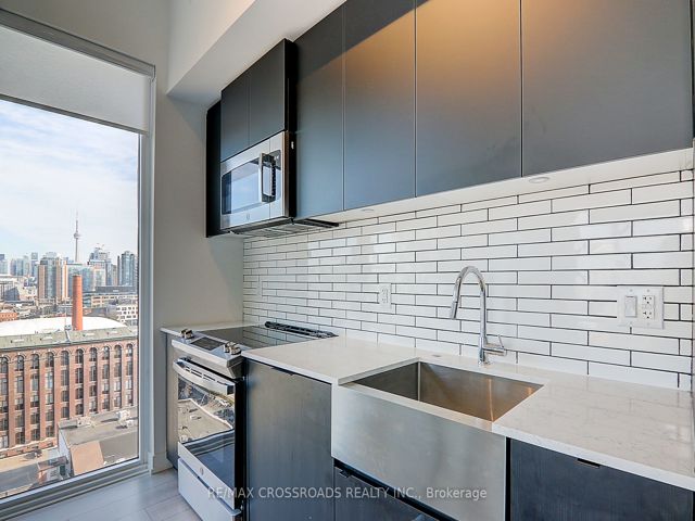 LPH3 - 270 Dufferin St