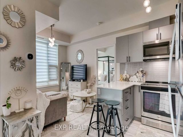 419 - 2522 Keele St