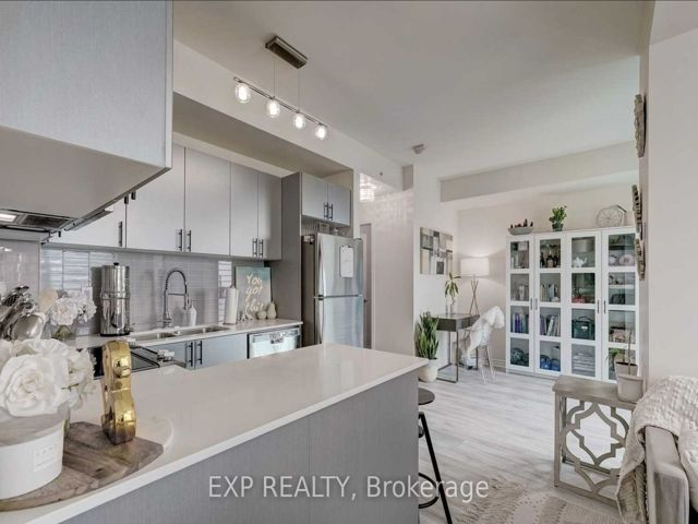 419 - 2522 Keele St