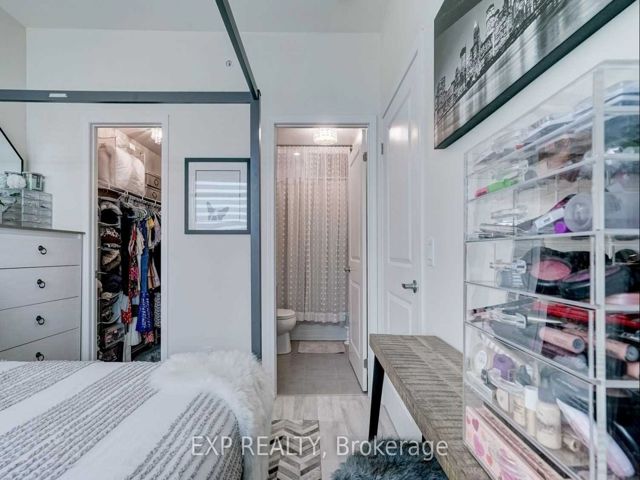 419 - 2522 Keele St