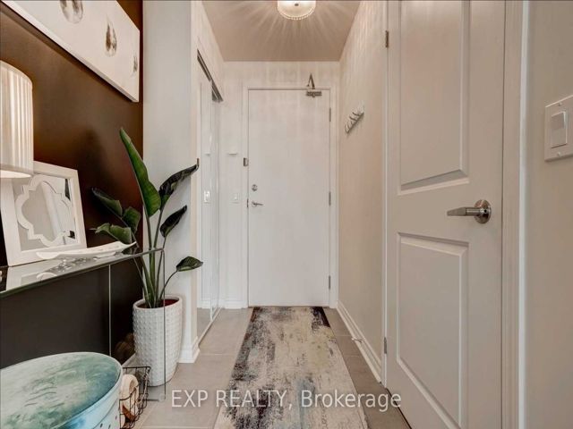 419 - 2522 Keele St