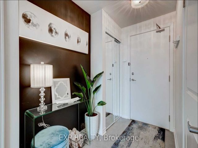 419 - 2522 Keele St