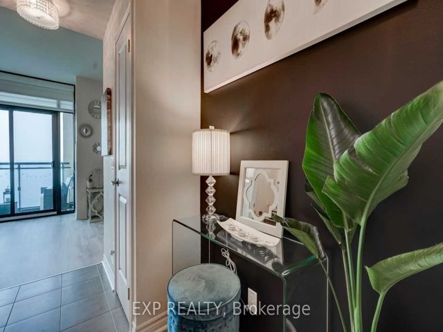 419 - 2522 Keele St