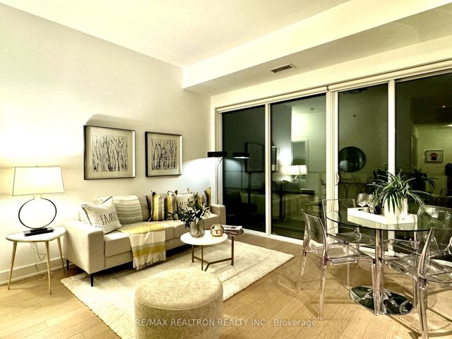 5202 - 30 Shore Breeze Dr