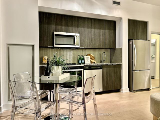 5202 - 30 Shore Breeze Dr