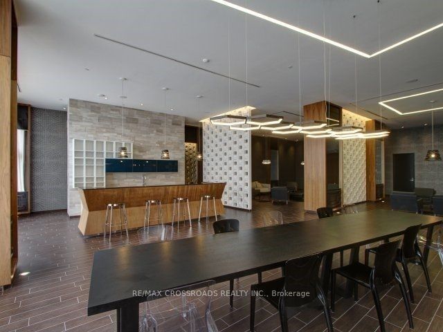 1210 - 36 Park Lawn Rd